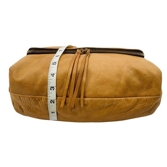 Carla Mancini Shoulder or Crossbody Messenger Flap Bag - Picture 8 of 13